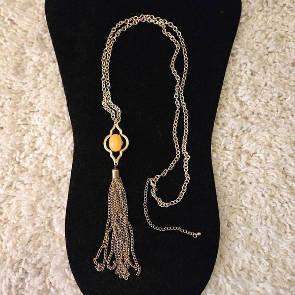 Vintage Gold Tone Long Tassle Necklace 2 sided - Picture 2 of 8